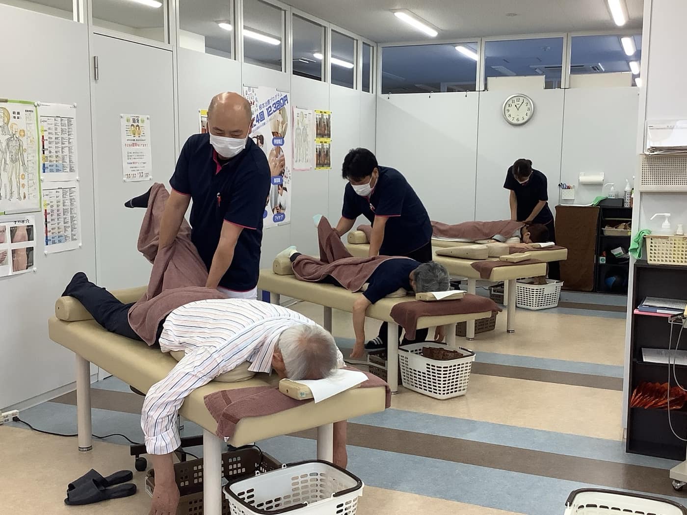 国家資格者による手技で電気だけで終わらせない